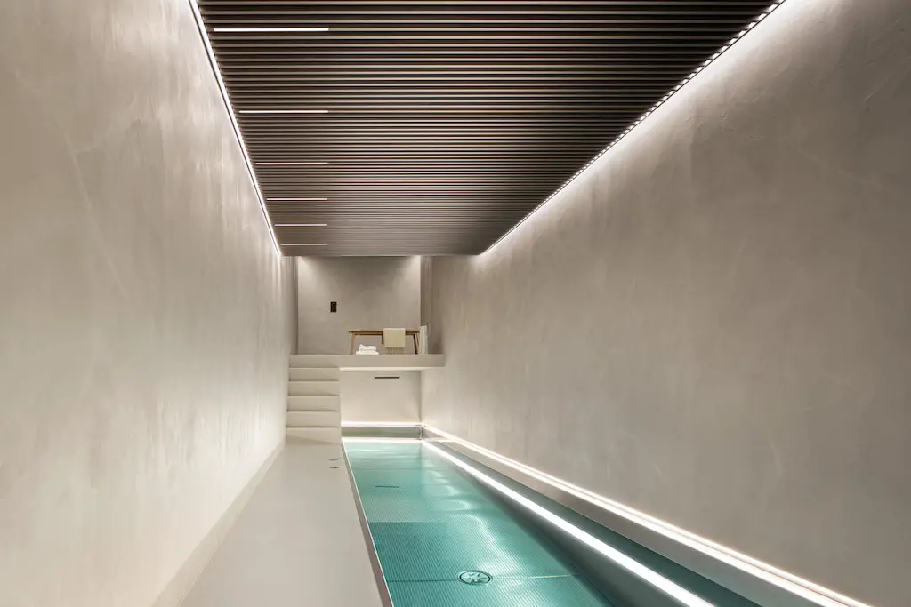 146072 SwimmingPoolHal - Property London: Architects & Property In London