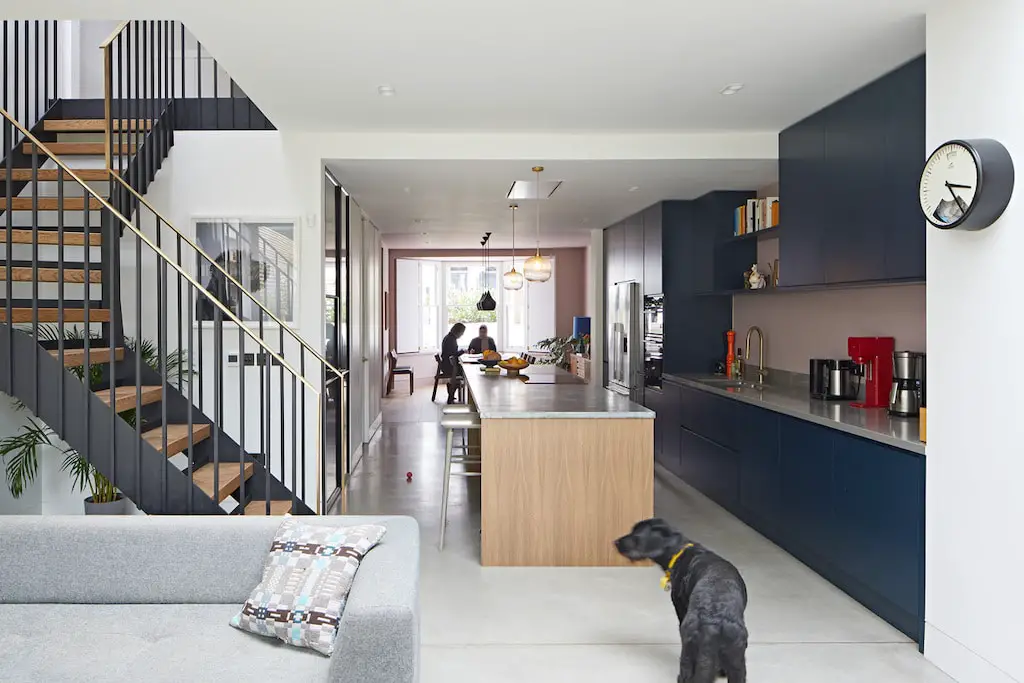 kitchen refurbishment 