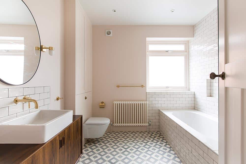 bathroom refurbishment on a budget 