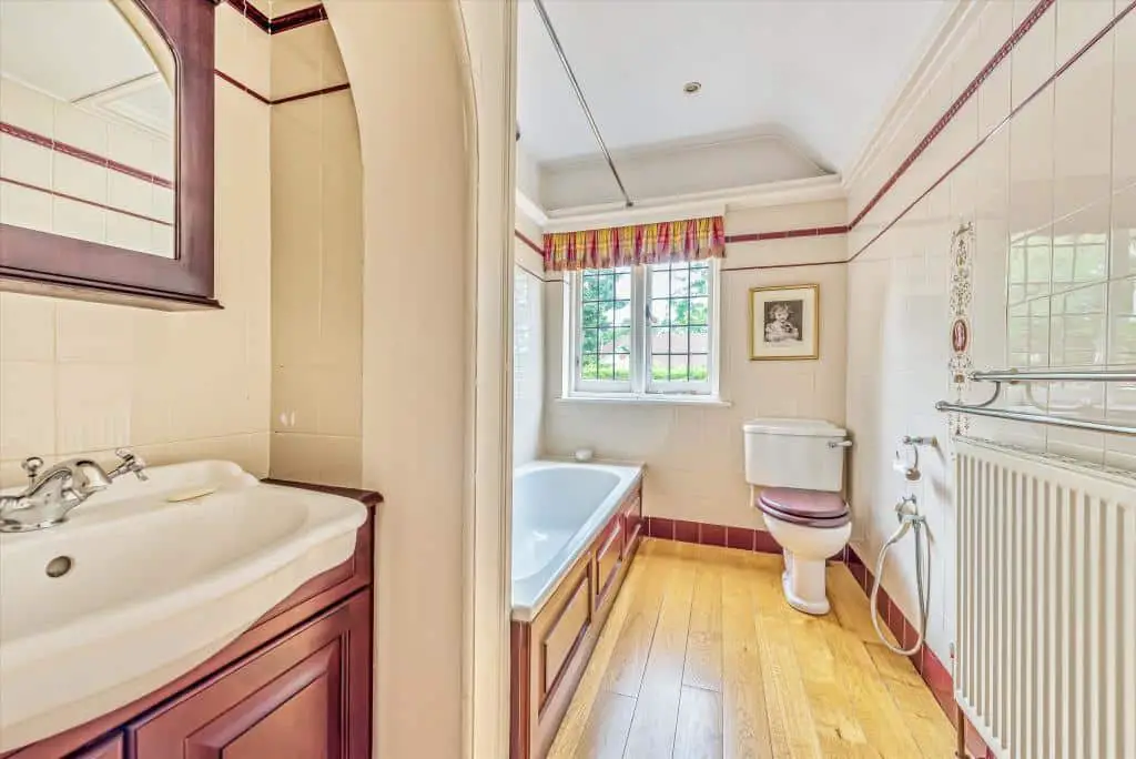george orwell home bathroom - Property London